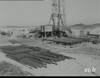 1960 : Extraction de pétrole sur un puits du Sénégal - 13194 vues