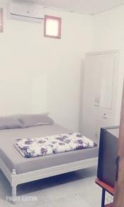 Chambre meublée climatisée avec toilette intérieure