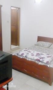 Chambre meublée avec toilette intérieure/Contact +221775511435