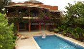 Pieds dans l'eau, villa 5 chambres !