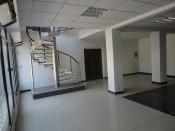 Location Show Room a Dakar